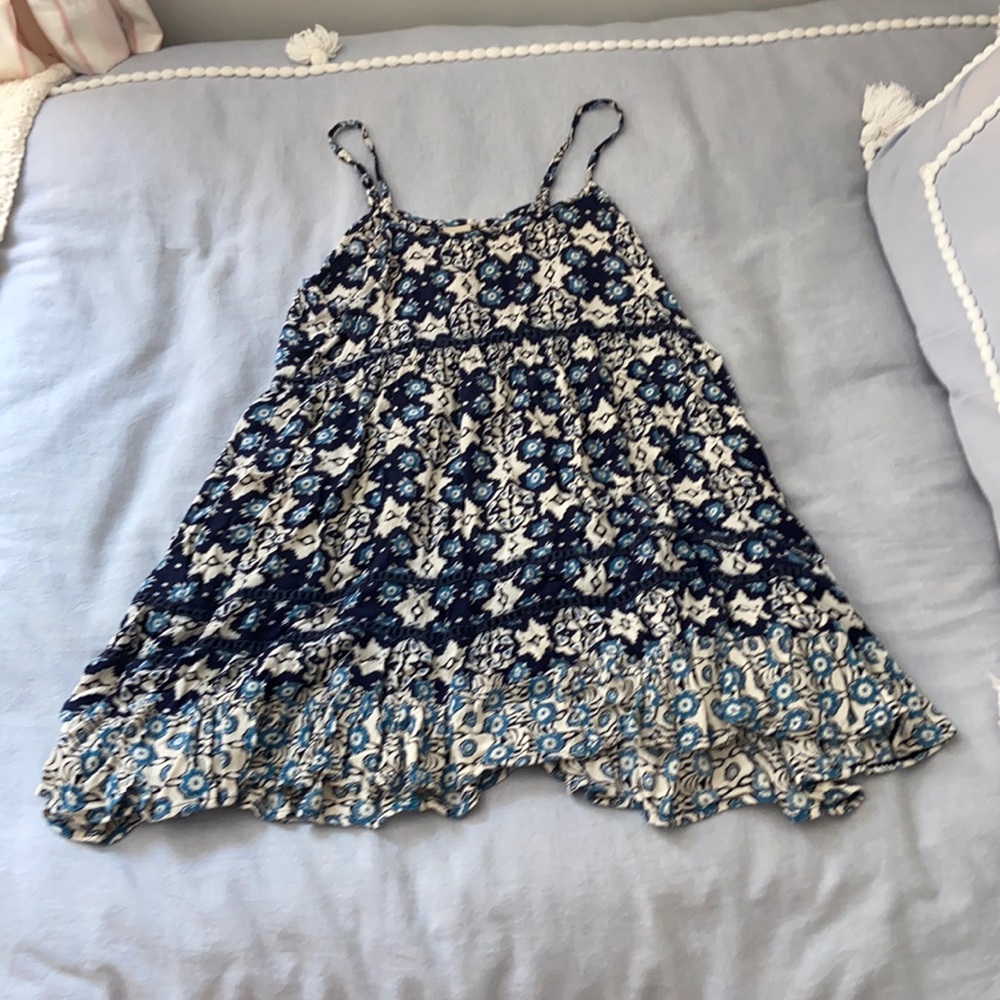 Devi size M blue and white summer dress